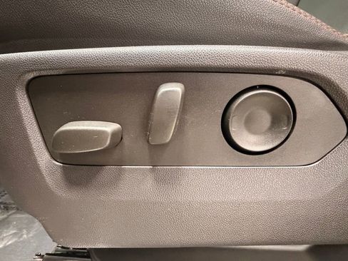 Used 2023 GMC Sierra 1500 AT4 w/ AT4 Preferred Package image 30