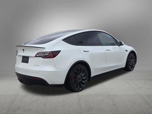 Used 2022 Tesla Model Y Performance AWD/4WD image 6