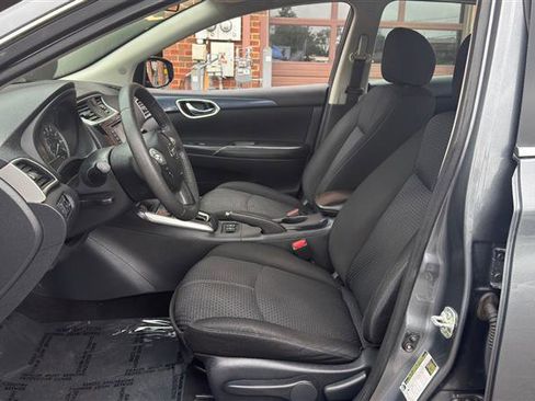 Used 2017 Nissan Sentra SR FWD image 28