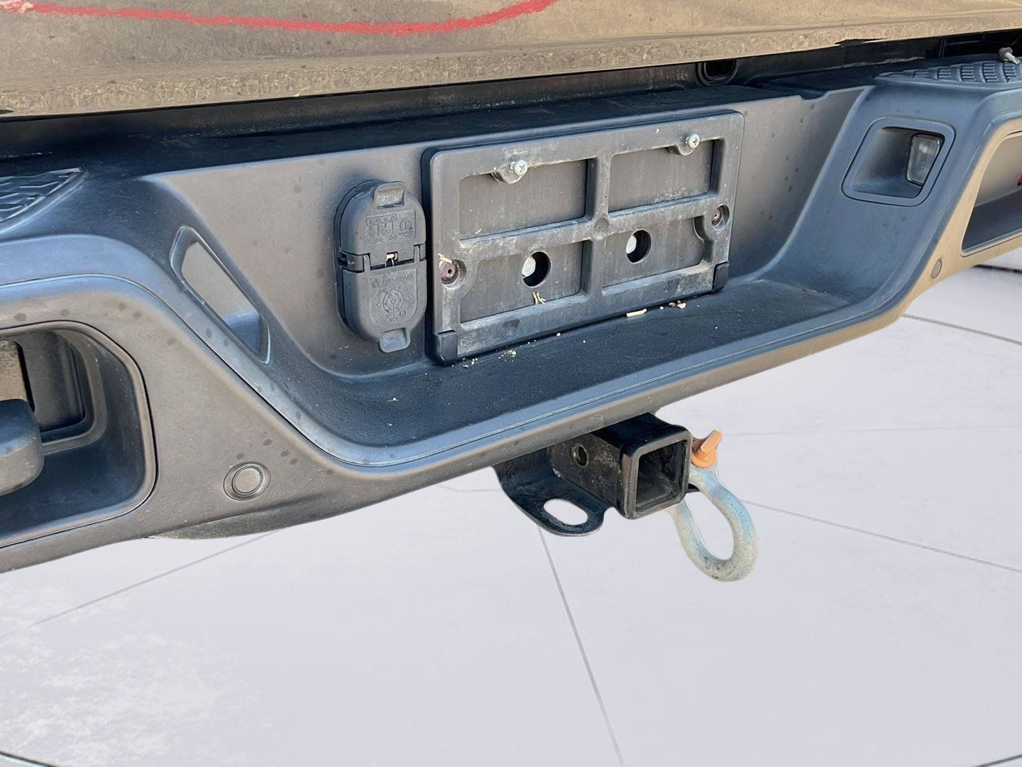 Used 2020 Jeep Gladiator Overland AWD/4WD image 15
