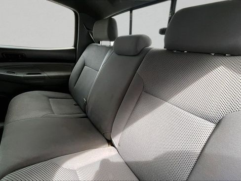 Used 2010 Toyota Tacoma PreRunner RWD image 21