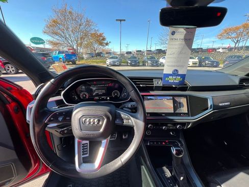 Used 2022 Audi Q3 2.0T Premium Plus w/ Premium Plus Package image 39