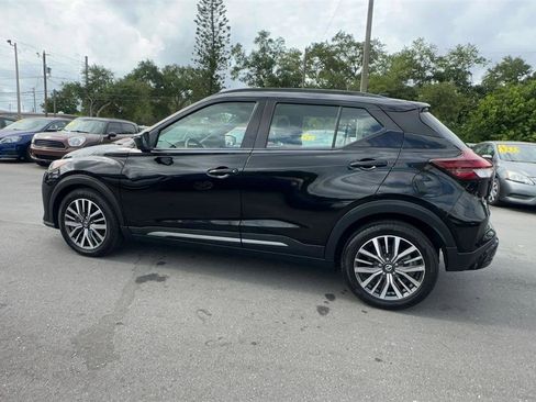 Used 2021 Nissan Kicks SR FWD image 17
