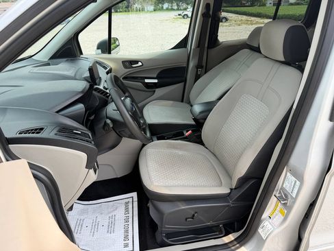 Used 2022 Ford Transit Connect XLT FWD image 29