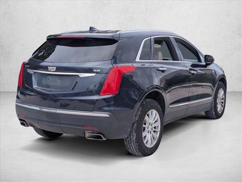 Used 2017 Cadillac XT5 FWD image 5