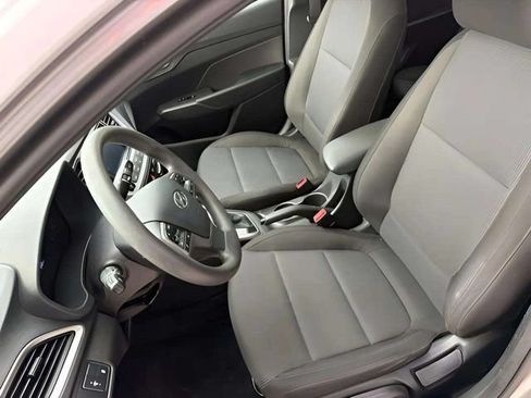 Used 2022 Hyundai Accent SEL FWD image 11