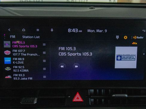 Used 2024 Kia Sportage EX image 9