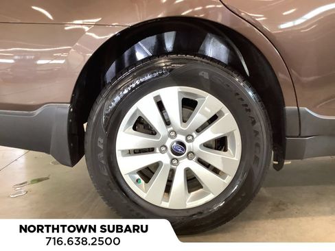 Used 2019 Subaru Outback 2.5i Premium AWD/4WD image 21