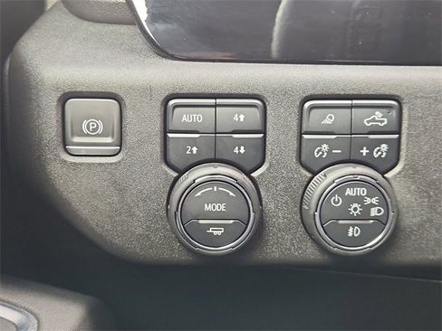 Used 2022 Chevrolet Silverado 1500 RST w/ Texas Edition Plus image 17