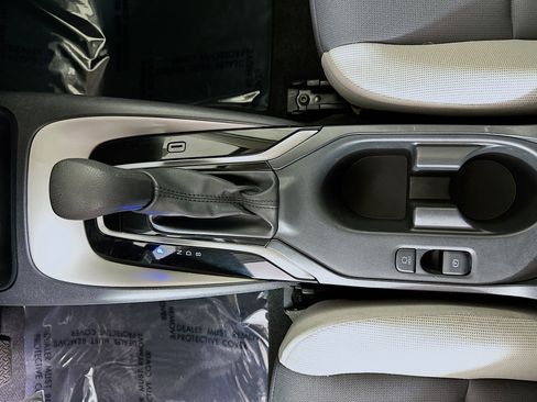 Used 2025 Toyota Corolla LE image 21