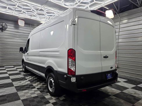 Used 2024 Ford Transit 250 148 Medium Roof w/ Load Area Protection Package RWD image 7