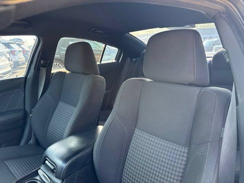 Used 2019 Dodge Charger SXT w/ Blacktop Package RWD image 19