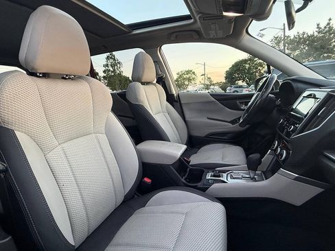Used 2019 Subaru Forester Premium AWD/4WD image 12