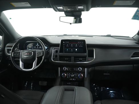 Used 2023 GMC Yukon XL SLE image 14