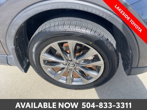 Certified 2018 Toyota RAV4 Limited FWD image 12