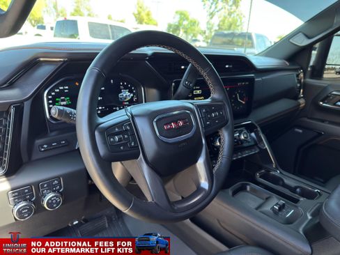 Used 2024 GMC Sierra 2500 AT4 w/ AT4 Premium Plus Package image 16