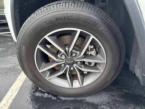 Certified 2021 Jeep Grand Cherokee Limited image 31