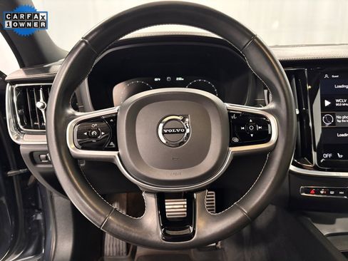 Used 2021 Volvo S60 T6 R-Design image 13