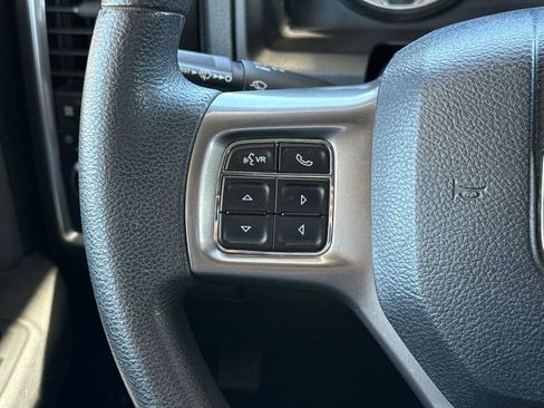 Used 2021 RAM 1500 Classic SLT RWD image 33
