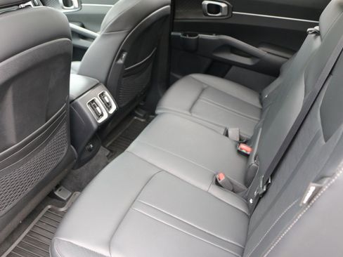 Used 2026 Kia Sorento S w/ S Panoramic Sunroof Package FWD image 29