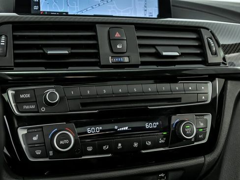 Used 2020 BMW M4 Coupe w/ Executive Package RWD image 29