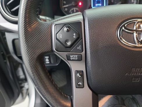 Used 2023 Toyota Tacoma TRD Off-Road image 27