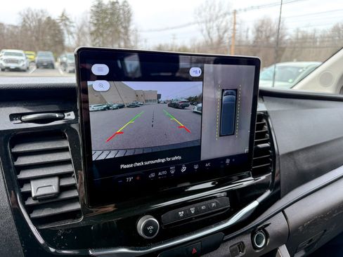 Used 2023 Ford Transit 350 XLT image 34