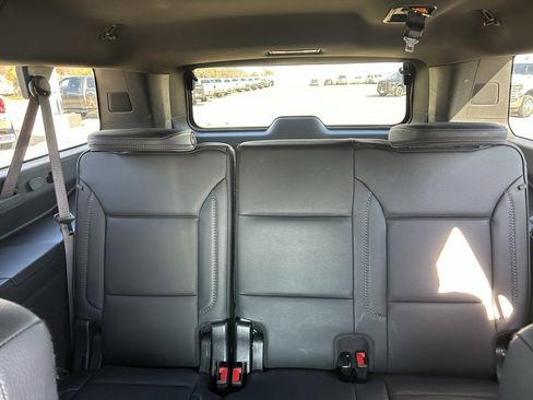 Used 2023 GMC Yukon XL Denali image 13