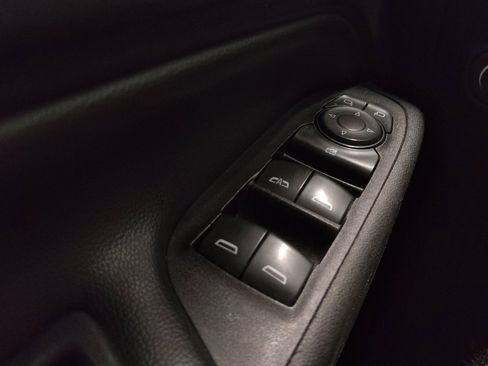 Used 2019 Chevrolet Equinox LT FWD image 27
