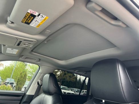 Certified 2025 Toyota Highlander XLE AWD/4WD image 13