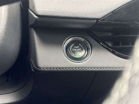 Certified 2025 Buick Enclave Sport Touring w/ Super Cruise Package image 17