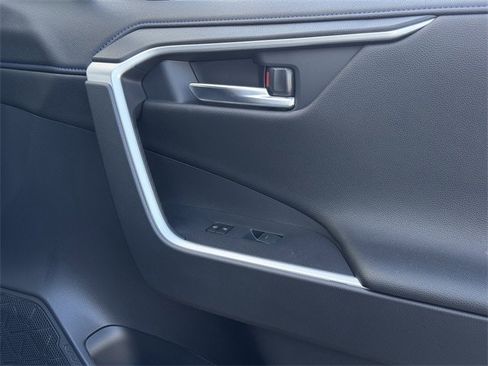 Used 2025 Toyota RAV4 XSE w/ Advanced Technology Package image 32