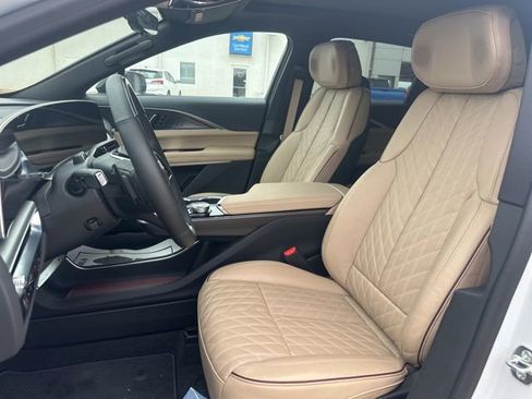Used 2025 Cadillac Lyriq Sport w/ Nappa Leather Package AWD/4WD image 8