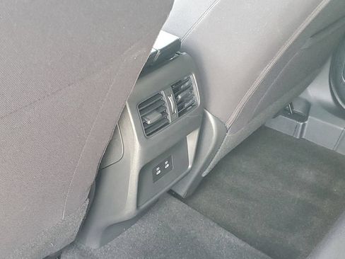 Certified 2024 Nissan Rogue SV AWD/4WD image 18