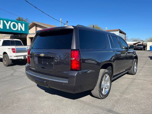 Used 2016 Chevrolet Suburban LTZ image 5