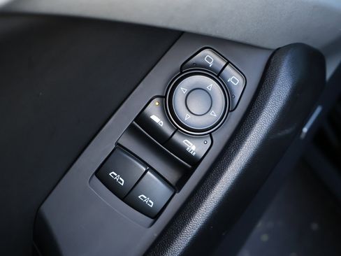 Used 2023 Chevrolet Camaro LT w/ RS Package image 9