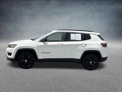 Used 2019 Jeep Compass Latitude AWD/4WD image 2
