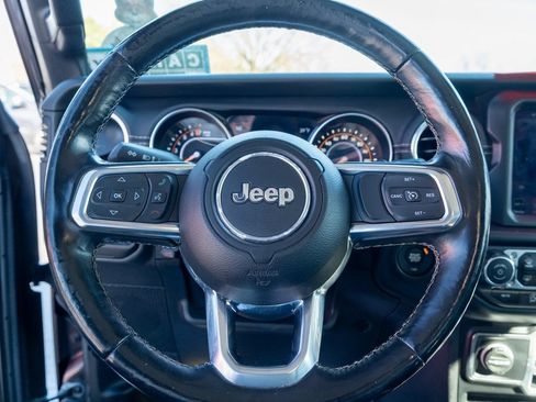 Used 2020 Jeep Wrangler Unlimited Sahara w/ Dual Top Group image 10