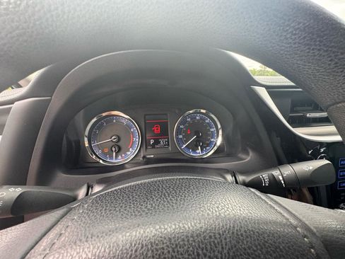 Used 2017 Toyota Corolla LE FWD image 17