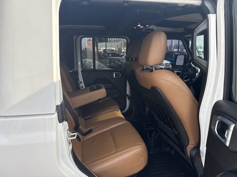 Used 2021 Jeep Gladiator Rubicon image 37
