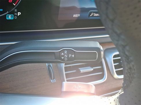 Certified 2025 Mercedes-Benz GLS 450 4MATIC image 15