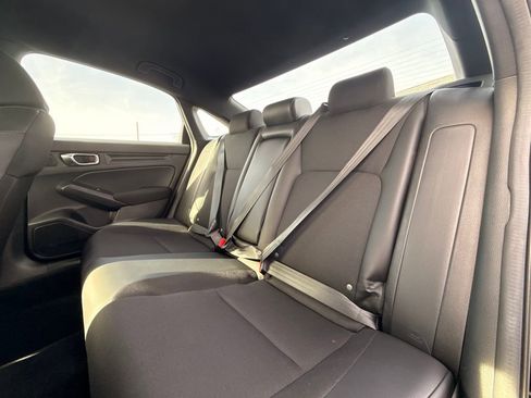 Used 2025 Honda Civic Sport image 15