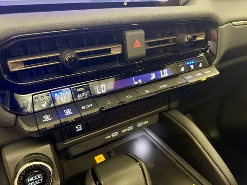 Used 2025 Toyota Land Cruiser w/ Premium Package AWD/4WD image 16