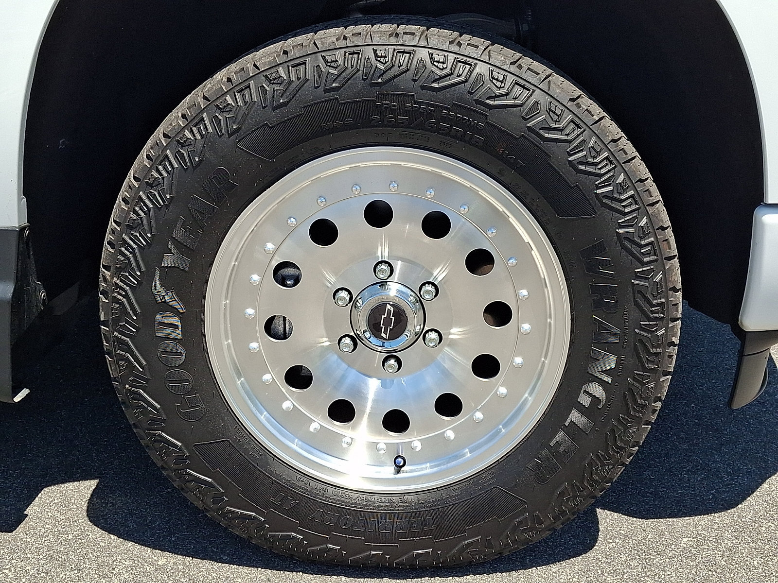 Used 2024 Chevrolet Silverado 1500 RST w/ Z71 Off-Road Package AWD/4WD image 8
