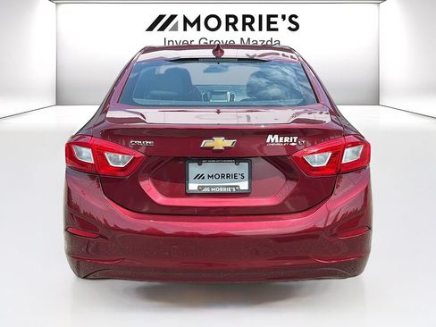 Used 2016 Chevrolet Cruze LT w/ Convenience Package FWD image 6