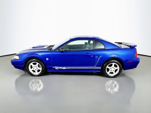 Used 2004 Ford Mustang Coupe RWD image 8