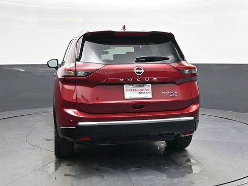 Used 2025 Nissan Rogue Platinum w/ Platinum Premium Package image 5