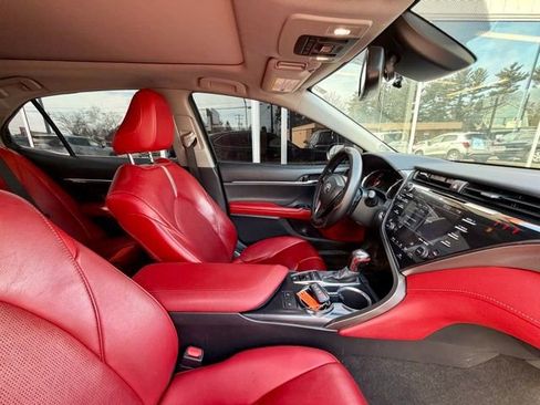 Used 2020 Toyota Camry XSE image 15