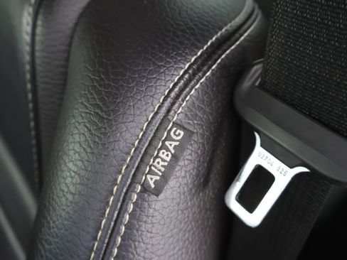 Used 2011 Ford Mustang GT Premium RWD image 44