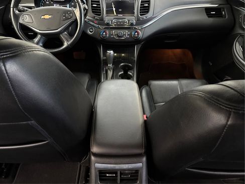 Used 2018 Chevrolet Impala LT w/ LT Entertainment Package FWD image 22